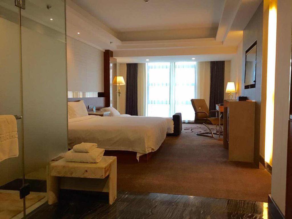 Asian Star Hotel Zhuhai Esterno foto
